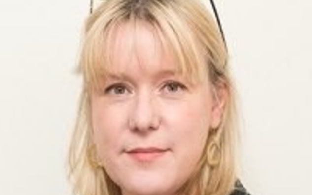 Ellie Lathrop headshot
